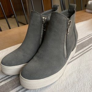 Steve Madden wedgie sneaker